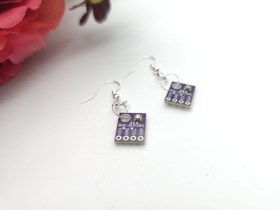 Modul Platine Ohrringe Plug Chip Computer PC lila